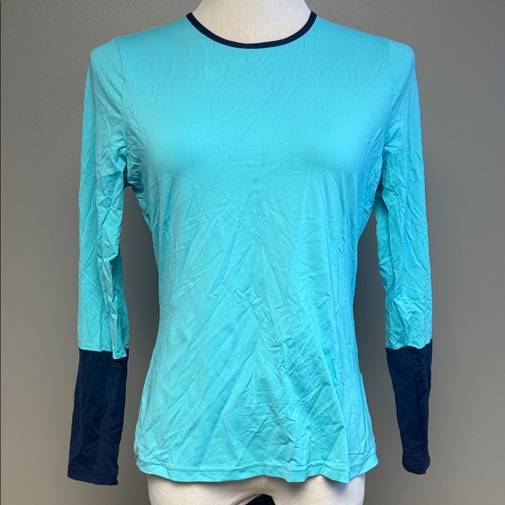 Lands’ End Aqua Long Sleeve Performance Stretch Top Size S